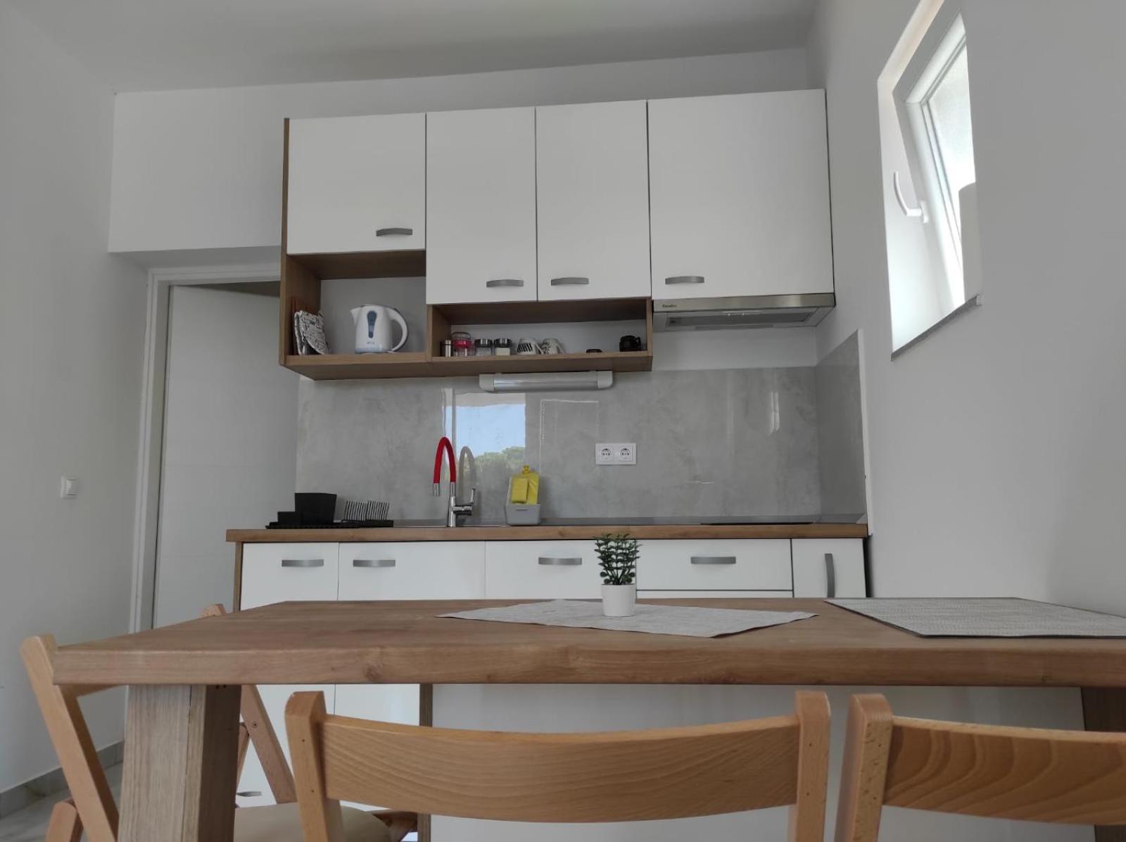 Apartment With Terrace And Garden Pirovac Exterior foto