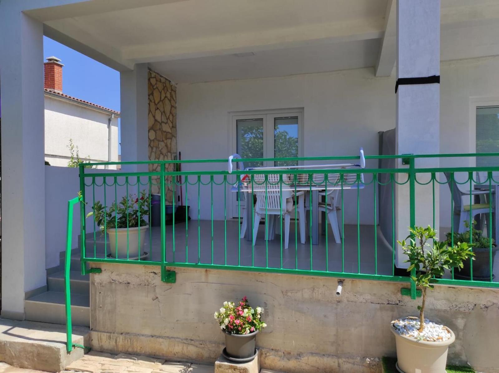 Apartment With Terrace And Garden Pirovac Exterior foto
